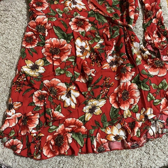 Red Floral Mini Wrap Dress 1 - Picture 6 of 7